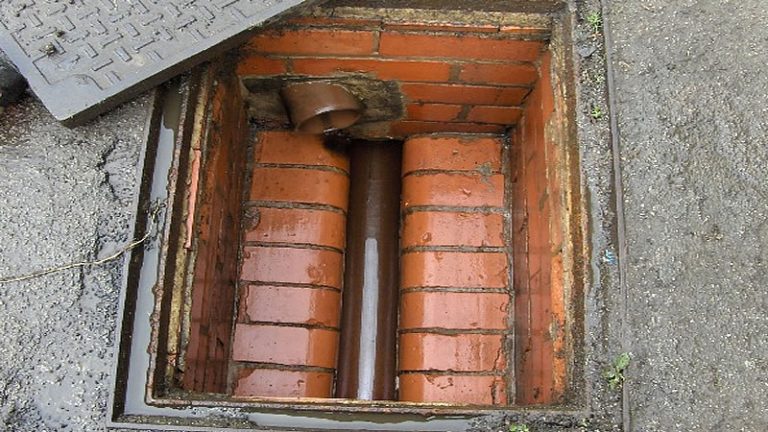 Manhole drain unblocked